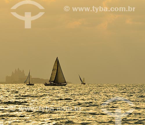  Assunto: Barcos à vela em Dubai / Local: Dubai - Emirados Árabes Unidos - Ásia / Data: 12/2012 