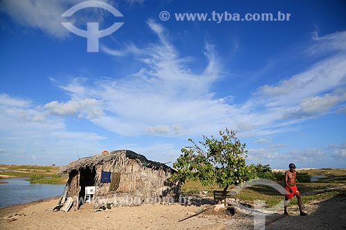  Assunto: Pescador na Barra De Pitimbu / Local: Pitimbu - Paraíba (PB) - Brasil / Data: 01/2013 