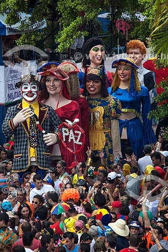  Assunto: Bonecos de Olinda durante o carnaval de rua / Local: Olinda - Pernambuco (PE) - Brasil / Data: 02/2013 