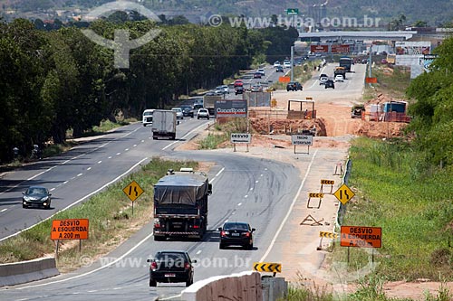  Assunto: Obras de duplicação da Rodovia BR 101 entre as cidades de Recife e João Pessoa / Local: Goiana - Pernambuco (PE) - Brasil / Data: 02/2013 