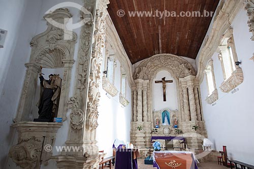  Assunto: Interior da Igreja de Nossa Senhora da Guia (Século XVI) - também conhecida como Santuário da Guia / Local: Lucena - Paraíba (PB) - Brasil / Data: 02/2013 