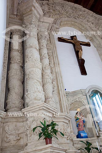  Assunto: Interior da Igreja de Nossa Senhora da Guia (Século XVI) - também conhecida como Santuário da Guia / Local: Lucena - Paraíba (PB) - Brasil / Data: 02/2013 