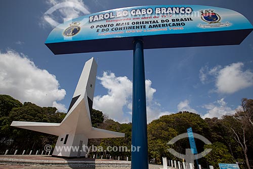  Assunto: Farol do Cabo Branco (1972) - ponto mais oriental do Brasil / Local: Cabo Branco - João Pessoa - Paraíba (PB) - Brasil / Data: 02/2013 