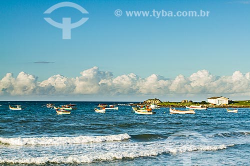  Assunto: Barcos de pesca na praia da Armação / Local: Florianópolis - Santa Catarina (SC) - Brasil / Data: 04/2013 