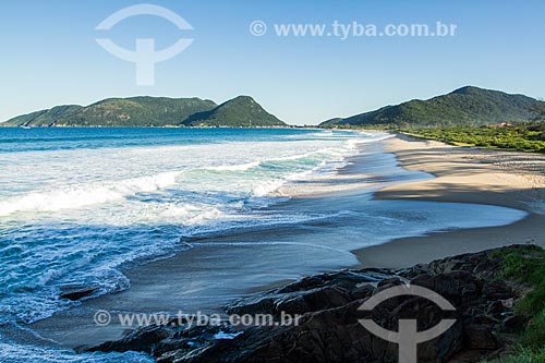  Assunto: Vista da Praia da Armação / Local: Florianópolis - Santa Catarina (SC) - Brasil / Data: 04/2013 