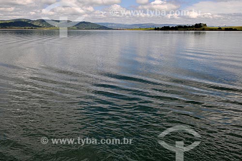  Assunto: Represa de Peixoto com Serra da Canastra ao fundo / Local: Delfinópolis - Minas Gerais (MG) - Brasil / Data: 03/2013 