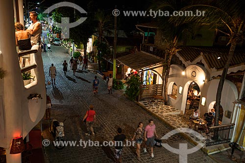  Assunto: Turistas na Avenida Baía dos Golfinhos  / Local: Distrito de Pipa - Tibau do Sul - Rio Grande do Norte (RN) - Brasil / Data: 03/2013 