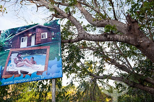 Assunto: Outdoor de propaganda imobiliária  / Local: Distrito de Pipa - Tibau do Sul - Rio Grande do Norte  (RN) - Brasil / Data: 03/2013 