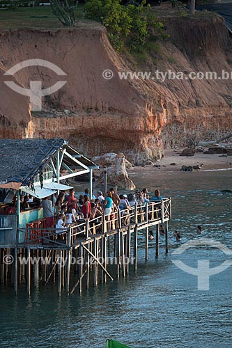  Assunto: Turistas em restaurante de palafita na Lagoa de Guaraíras, também conhecida como Lagoa do Tibau   / Local: Distrito de Pipa - Tibau do Sul - Rio Grande do Norte (RN) - Brasil / Data: 03/2013 