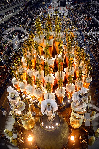  Desfile do Grêmio Recreativo Escola de Samba Unidos da Tijuca - Carro alegórico - Enredo 2013 - Desceu num raio, é trovoada! O deus Thor pede passagem pra contar nessa viagem a Alemanha encantada  - Rio de Janeiro - Rio de Janeiro - Brasil