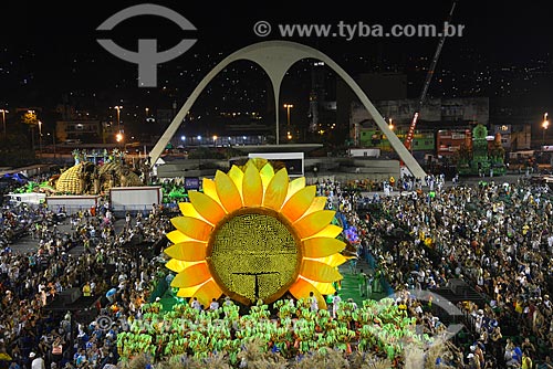  Assunto: Desfile do Grêmio Recreativo Escola de Samba Unidos de Vila Isabel - Carro alegórico - Enredo 2013 - Água no feijão que chegou mais um... / Local: Rio de Janeiro (RJ) - Brasil / Data: 02/2013 