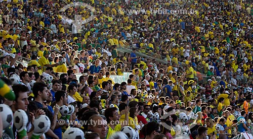  Assunto: Torcida brasileira no Estádio Jornalista Mário Filho, também conhecido como Maracanã - jogo amistoso Brasil x Inglaterra / Local: Maracanã - Rio de Janeiro (RJ) - Brasil / Data: 06/2013 