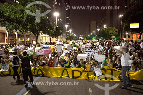  Assunto: Manifestação do Movimento Passe Livre na Avenida Presidente Vargas / Local: Centro - Rio de Janeiro (RJ) - Brasil / Data: 06/2013 