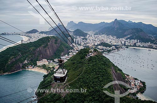  Assunto: Bondinho do Pão de Açúcar fazendo a travessia entre o Morro da Urca e o Pão de Açúcar / Local: Urca - Rio de Janeiro (RJ) - Brasil / Data: 06/2013 