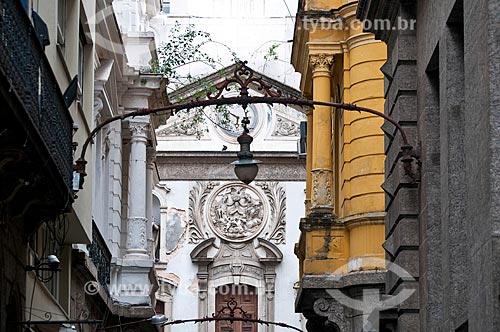  Assunto: Fachada da Igreja Nossa Senhora da Lapa Mercadores (1753) / Local: Centro - Rio de Janeiro (RJ) - Brasil / Data: 06/2013 