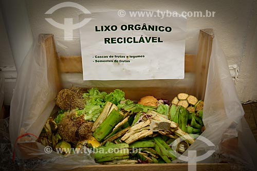  Assunto: Lixo orgânico separado para reciclagem / Local: Rio de Janeiro (RJ) - Brasil / Data: 03/2013 