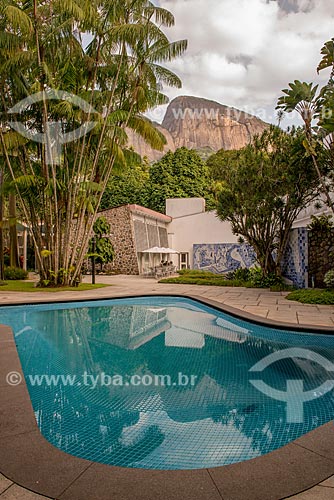  Assunto: Piscina e painel de azulejos criado por Roberto Burle Marx no Instituto Moreira Salles / Local: Gávea - Rio de Janeiro (RJ) - Brasil / Data: 04/2013 