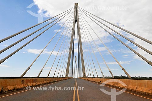  Assunto: Ponte de Porto Alencastro (2003) - divisa entre Mato Grosso do Sul e Minas Gerais / Local: Paranaíba - Mato Grosso do Sul (MS) - Brasil / Data: 07/2013 