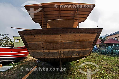  Assunto: Construção artesanal de barco pesqueiro / Local: Farol de São Thomé -  Campos dos Goytacazes - Rio de Janeiro (RJ) - Brasil / Data: 06/2013 