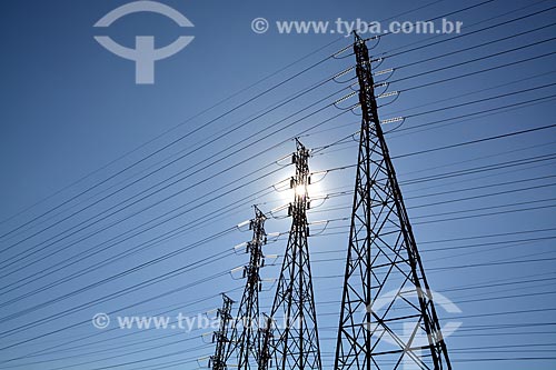  Assunto: Torres de transmissão de energia elétrica / Local: Madureira - Rio de Janeiro (RJ) - Brasil / Data: 06/2013 