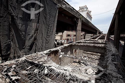  Assunto: Demolição de uma das saídas do Elevado da Perimetral / Local: Rio de Janeiro (RJ) - Brasil / Data: 02/2013 