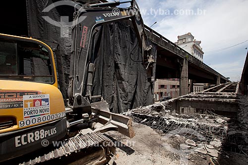  Assunto: Demolição de uma das saídas do Elevado da Perimetral / Local: Rio de Janeiro (RJ) - Brasil / Data: 02/2013 