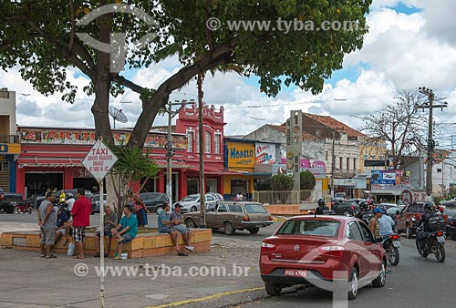  Assunto: Praça Dom José Lopes e comércio no centro da cidade / Local: Pesqueira - Pernambuco (PE) - Brasil / Data: 06/2013 