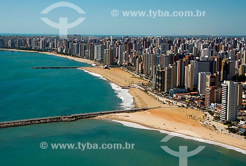  Assunto: Vista aérea da orla de Fortaleza com o espigão da Praia de Iracema / Local: Fortaleza - Ceará (CE) - Brasil / Data: 06/2013 