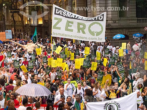 Assunto: Manifestação durante a conferência Rio + 20 / Local: Rio de Janeiro (RJ) - Brasil / Data: 06/2012 