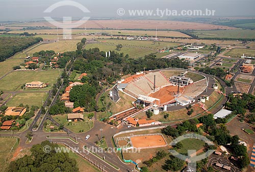  Assunto: Vista aérea da Arena de Barretos no Parque do Peão de Boiadeiro / Local: Barretos - São Paulo (SP) - Brasil / Data: 05/2013 