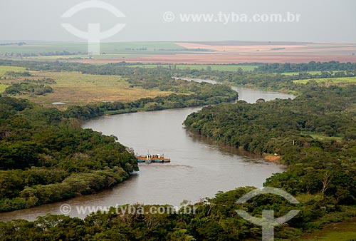  Assunto: Vista aérea do Rio Mogi Guaçú próximo à Pitangueiras / Local: Pitangueiras - São Paulo (SP) - Brasil / Data: 05/2013 
