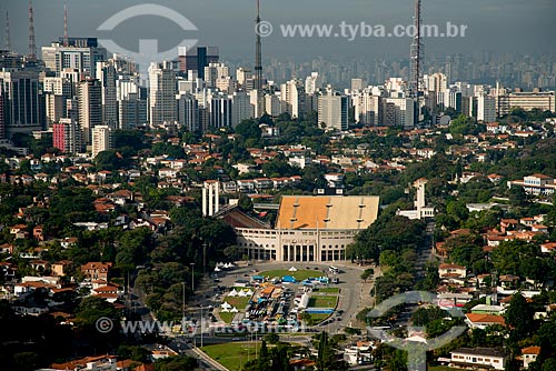  Assunto: Vista aérea do Estádio Municipal Paulo Machado de Carvalho (1940) - também conhecido como Estádio do Pacaembú / Local: São Paulo (SP) - Brasil / Data: 06/2013 