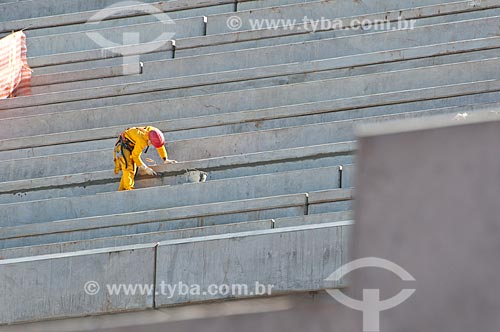  Assunto: Construção das arquibancadas da Arena do Grêmio (2012) / Local: Humaitá - Porto Alegre - Rio Grande do Sul (RS) - Brasil / Data: 03/2012 