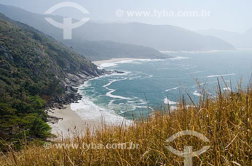  Assunto: Vista da Praia do Perigoso com a Praia do Meio ao fundo a partir da Pedra da Tartaruga / Local: Grumari - Rio de Janeiro (RJ) - Brazil / Data: 08/2013 