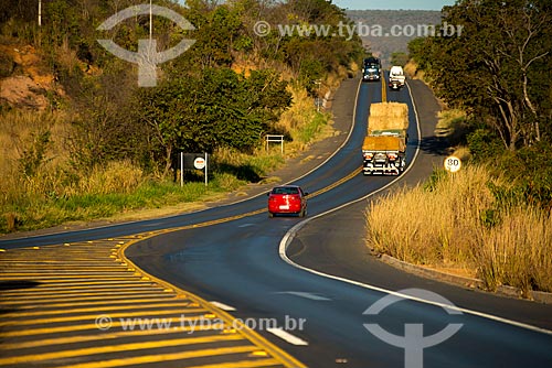 Assunto: Rodovia BR-242 próximo à Barreiras / Local: Barreiras - Bahia (BA) - Brasil / Data: 07/2013 