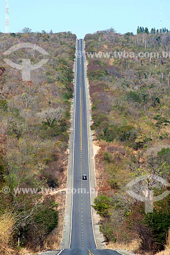  Assunto: Rodovia BR-135 - também conhecida como Transpiauí - próximo à Formosa do Rio Preto / Local: Formosa do Rio Preto - Bahia (BA) - Brasil / Data: 07/2013 