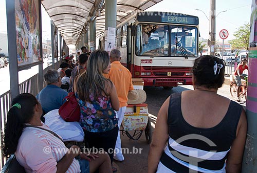  Assunto: Ponto de ônibus na cidade de Barreiras / Local: Barreiras - Bahia (BA) - Brasil / Data: 07/2013 