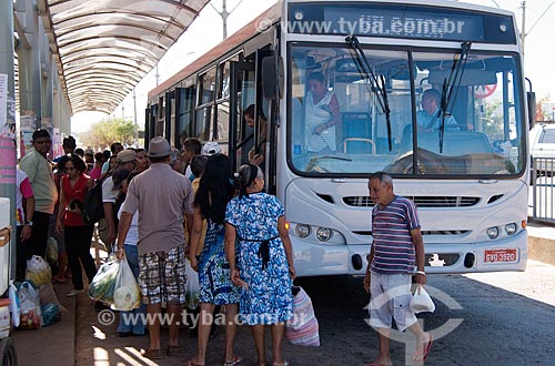  Assunto: Ponto de ônibus na cidade de Barreiras / Local: Barreiras - Bahia (BA) - Brasil / Data: 07/2013 