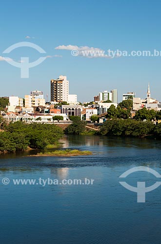  Assunto: Vista do Rio Grande com a cidade de Barreiras ao fundo / Local: Barreiras - Bahia (BA) - Brasil / Data: 07/2013 
