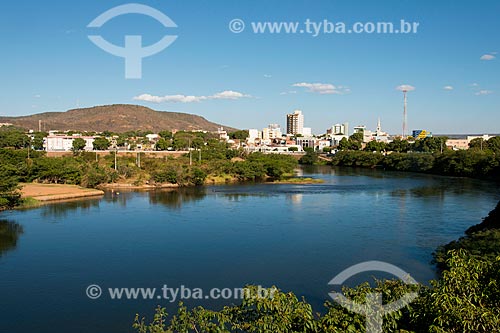  Assunto: Vista do Rio Grande com a cidade de Barreiras ao fundo / Local: Barreiras - Bahia (BA) - Brasil / Data: 07/2013 