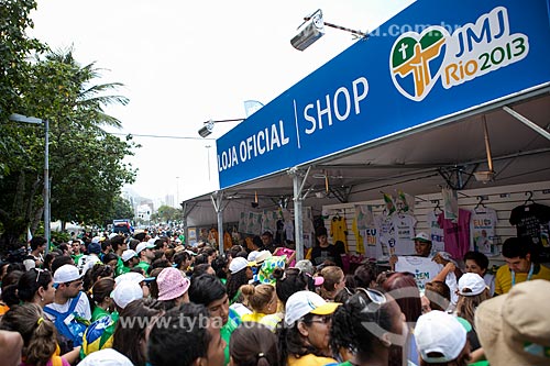  Assunto: Loja oficial com produtos da Jornada Mundial da Juventude (JMJ) / Local: Copacabana - Rio de Janeiro (RJ) - Brasil / Data: 07/2013 