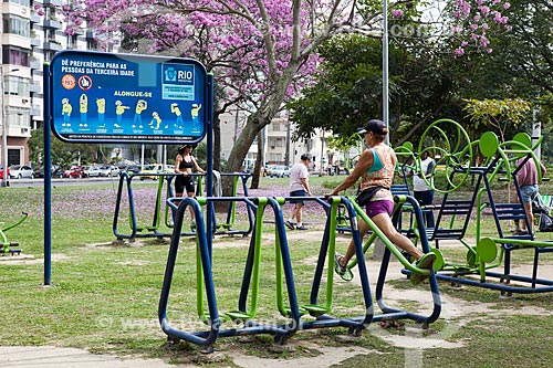  Assunto: Simulador de caminhada em Academia da Terceira Idade na Praça Cuauhtémoqua / Local: Flamengo - Rio de Janeiro (RJ) - Brasil / Data: 08/2013 