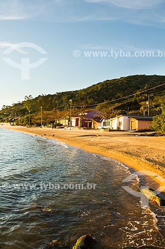  Assunto: Praia na Caieira da Barra do Sul / Local: Florianópolis - Santa Catarina (SC) - Brasil / Data: 08/2013 