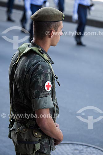  Assunto: Oficial médico do exército durante o desfile em comemoração ao Sete de Setembro na Avenida Presidente Vargas / Local: Centro - Rio de Janeiro (RJ) - Brasil / Data: 09/2013 