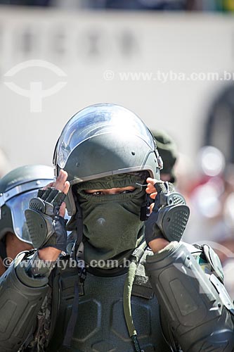  Assunto: Soldado da Tropa de Choque da Polícia do Exército durante o desfile em comemoração ao Sete de Setembro na Avenida Presidente Vargas / Local: Centro - Rio de Janeiro (RJ) - Brasil / Data: 09/2013 
