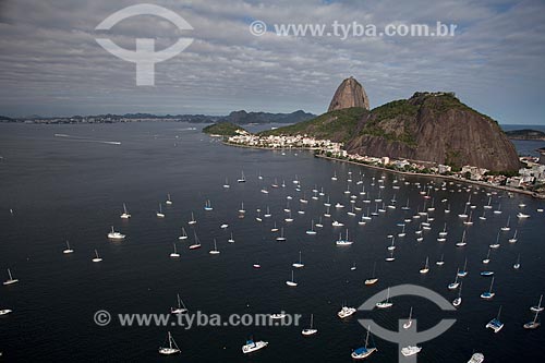  Assunto: Foto aérea da Enseada de Botafogo com o Pão de Açúcar ao fundo / Local: Botafogo - Rio de Janeiro (RJ) - Brasil / Data: 04/2011 