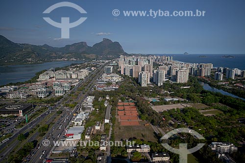  Assunto: Foto aérea da Avenida das Américas próximo ao Barra Shopping / Local: Barra da Tijuca - Rio de Janeiro (RJ) - Brasil / Data: 04/2011 