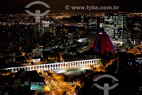  Assunto: Foto aérea dos Arcos da Lapa (1750) e da Catedral de São Sebastião do Rio de Janeiro (1979) / Local: Centro - Rio de Janeiro (RJ) - Brasil / Data: 04/2011 