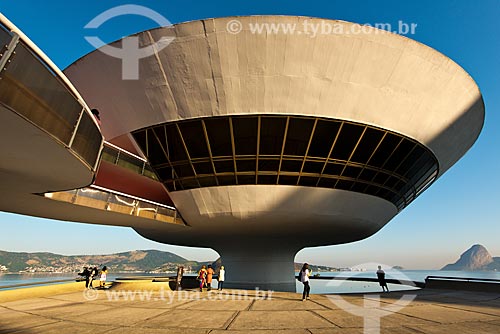  Assunto: Museu de Arte Contemporânea de Niterói (1996) / Local: Boa Viagem - Niterói - Rio de Janeiro (RJ) - Brasil / Data: 02/2012 