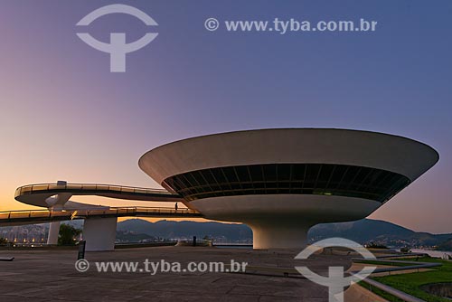  Assunto: Museu de Arte Contemporânea de Niterói (1996) / Local: Boa Viagem - Niterói - Rio de Janeiro (RJ) - Brasil / Data: 06/2013 